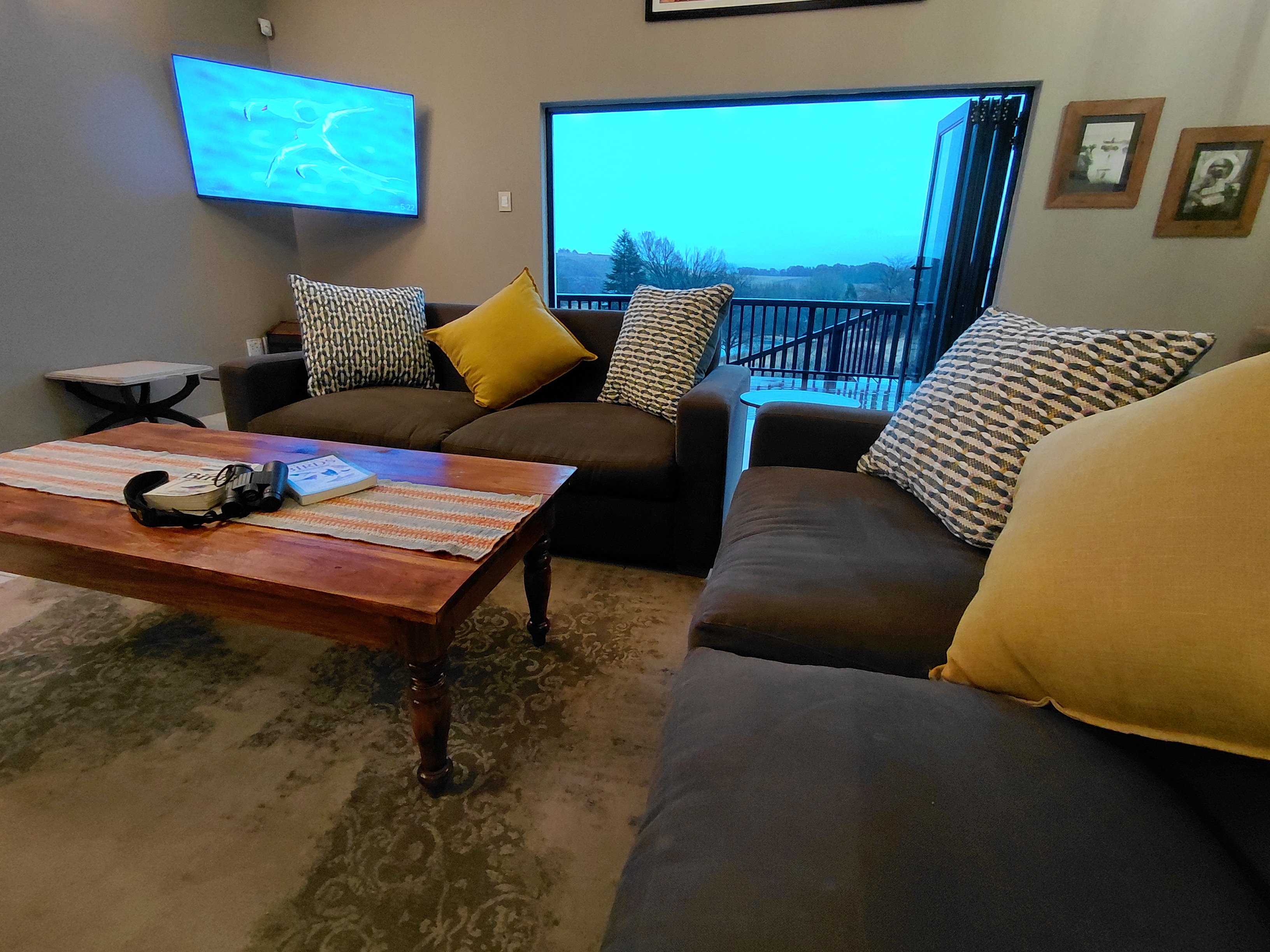 Lounge with fireplace